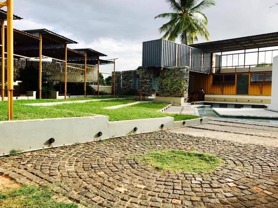 Tropicopia Hotel Májszúr Kültér fotó